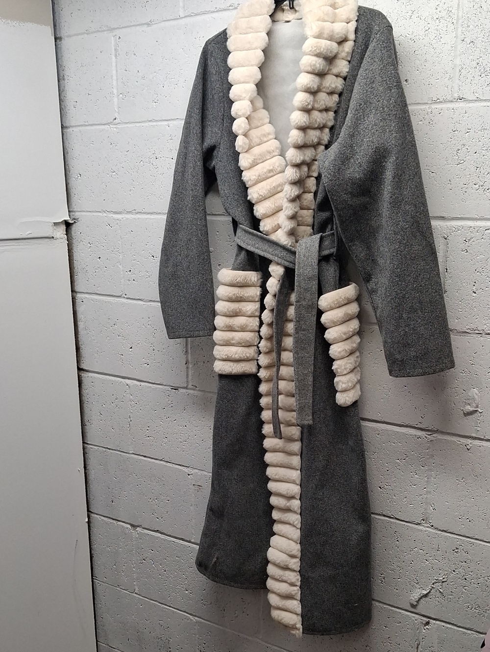 Womens Gray Wool Robe Coat with Cream Faux Fur Trim - Picture 2 of 6